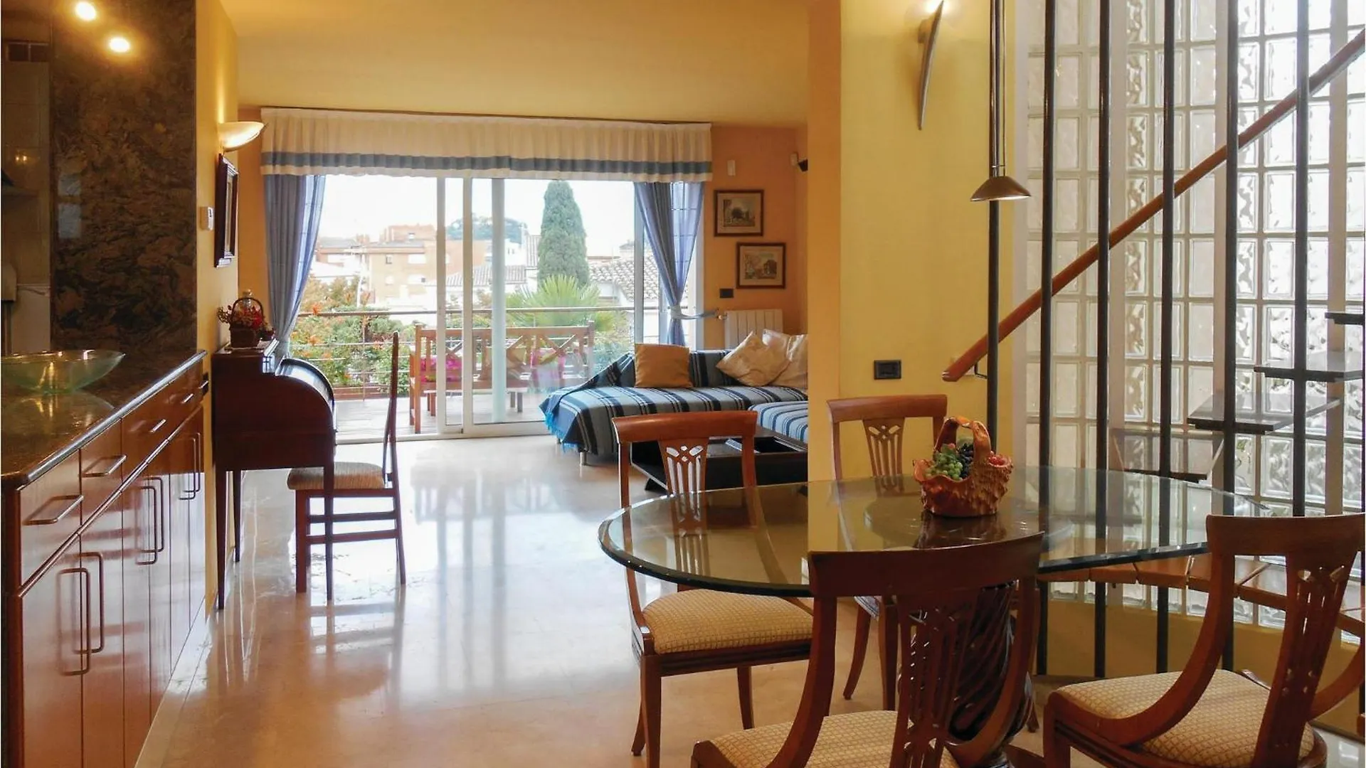 度假居 Amazing Home In 滨海托萨